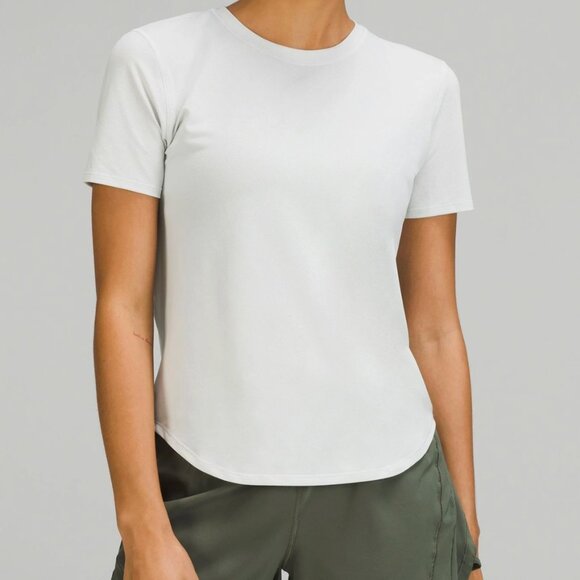 lululemon High-Neck Running and Training T-Shirt - Vapor Size 12 - Picture 1 of 5